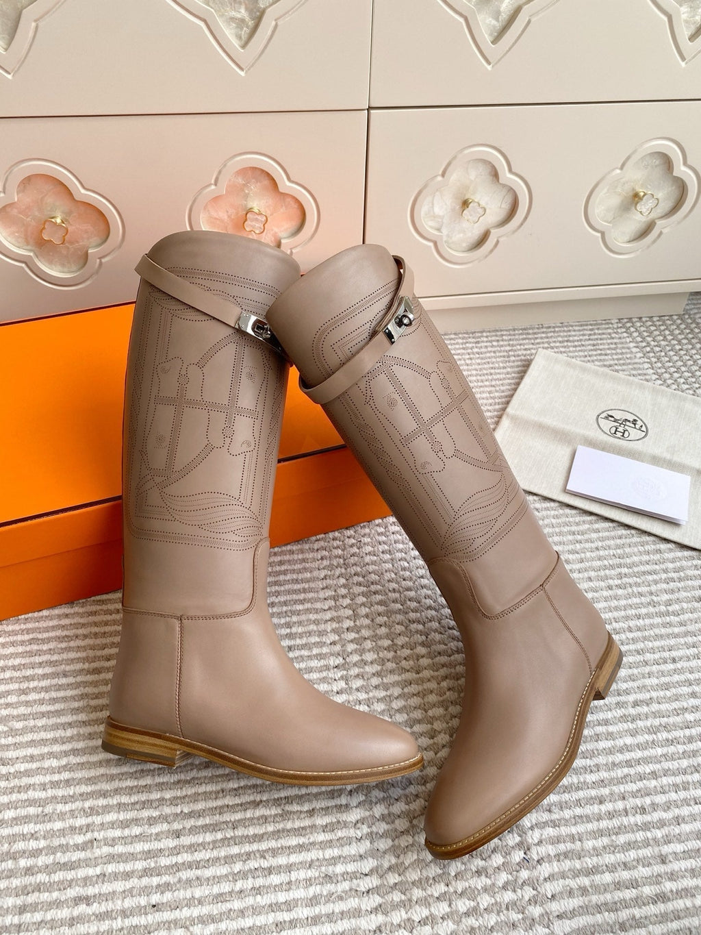 HERMES 25S JUMPING BOOTS IN LIGHT CARAMEL BROWN LAMBSKIN WITH SILVER HARDWARE