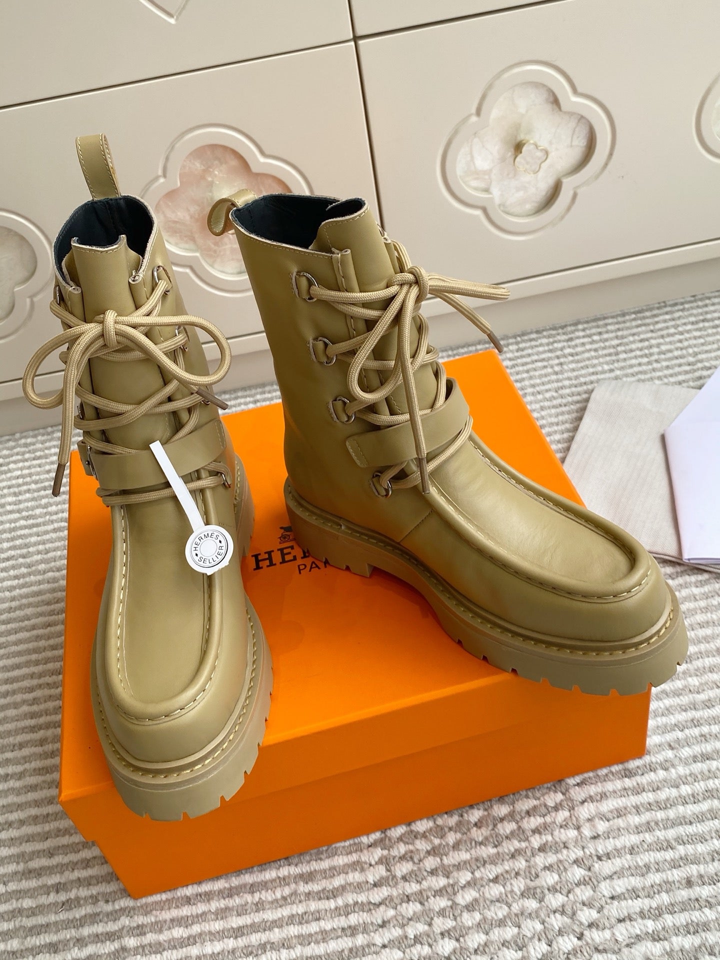 HERMES 25S ANKLE BOOTS IN WARM BEIGE GOLD LAMBSKIN