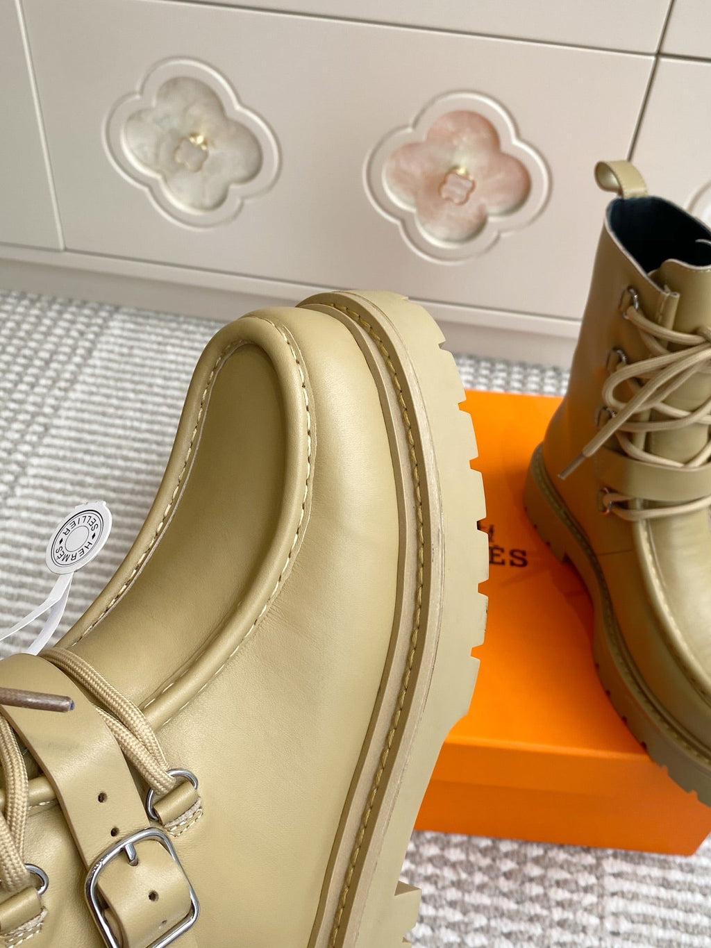 HERMES 25S ANKLE BOOTS IN WARM BEIGE GOLD LAMBSKIN