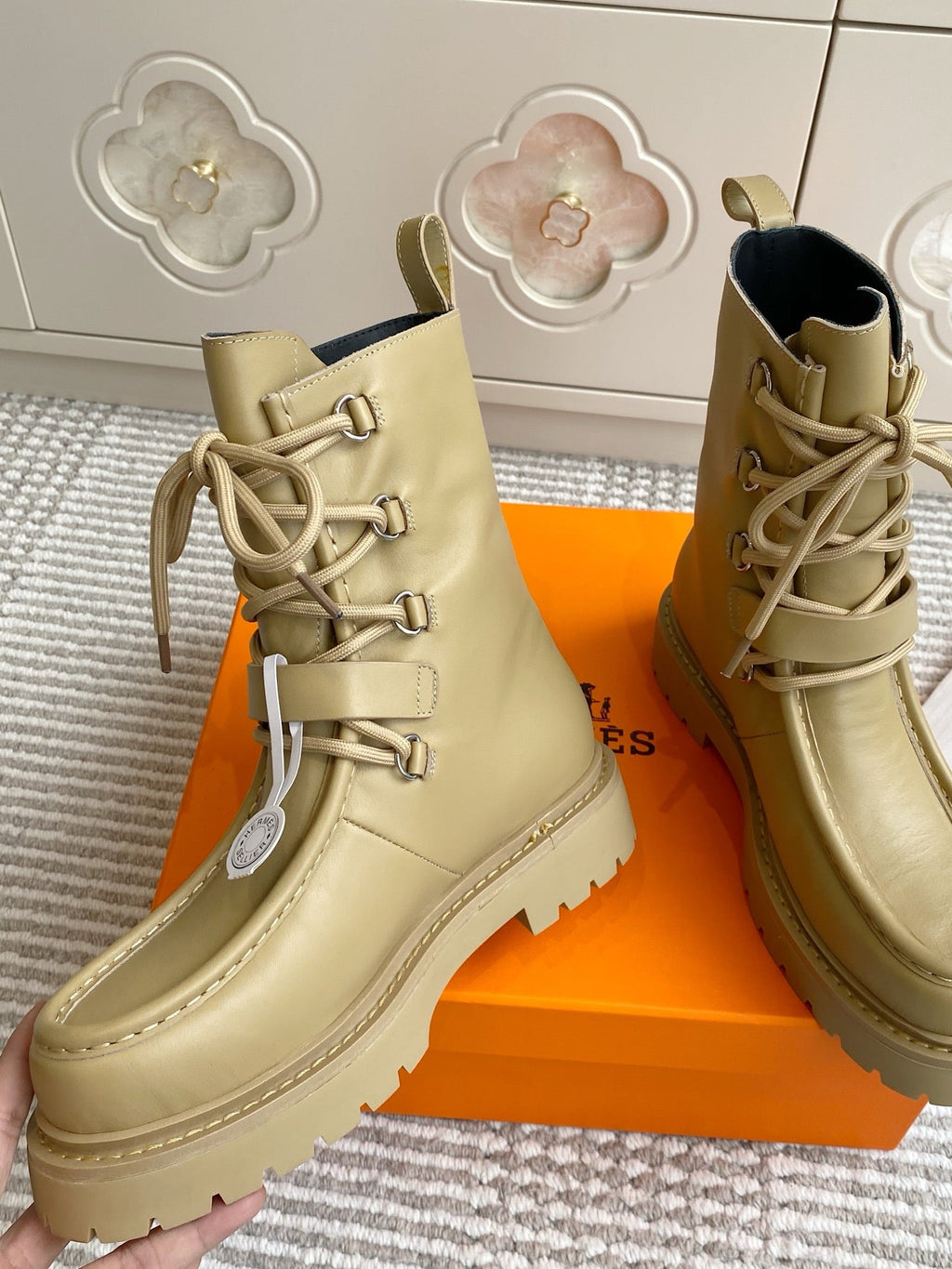 HERMES 25S ANKLE BOOTS IN WARM BEIGE GOLD LAMBSKIN