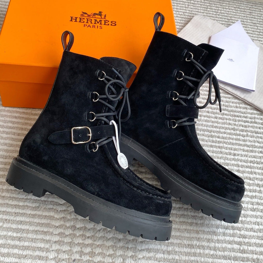 HERMES 25S ANKLE BOOTS IN BLACK SUEDE