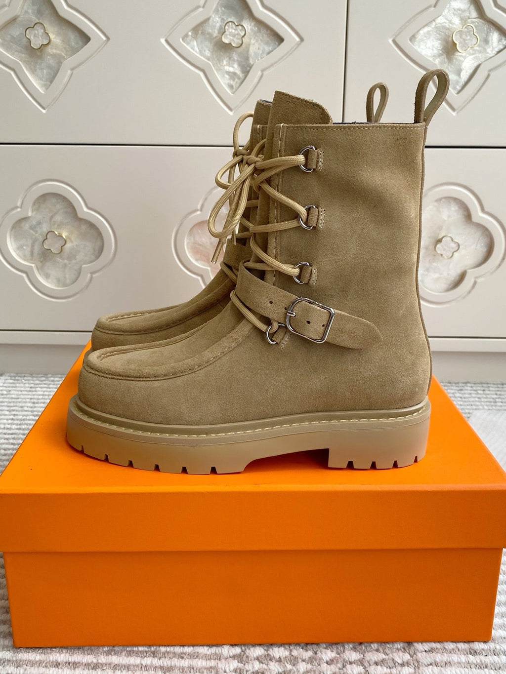 HERMES 25S ANKLE BOOTS IN WARM BEIGE GOLD SUEDE