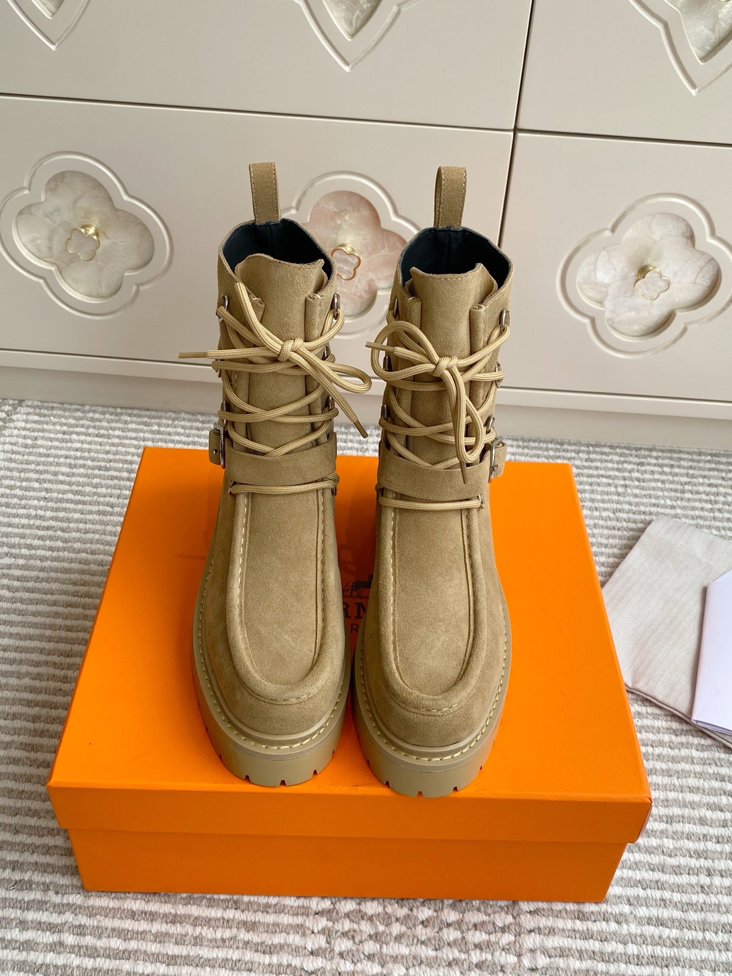 HERMES 25S ANKLE BOOTS IN WARM BEIGE GOLD SUEDE