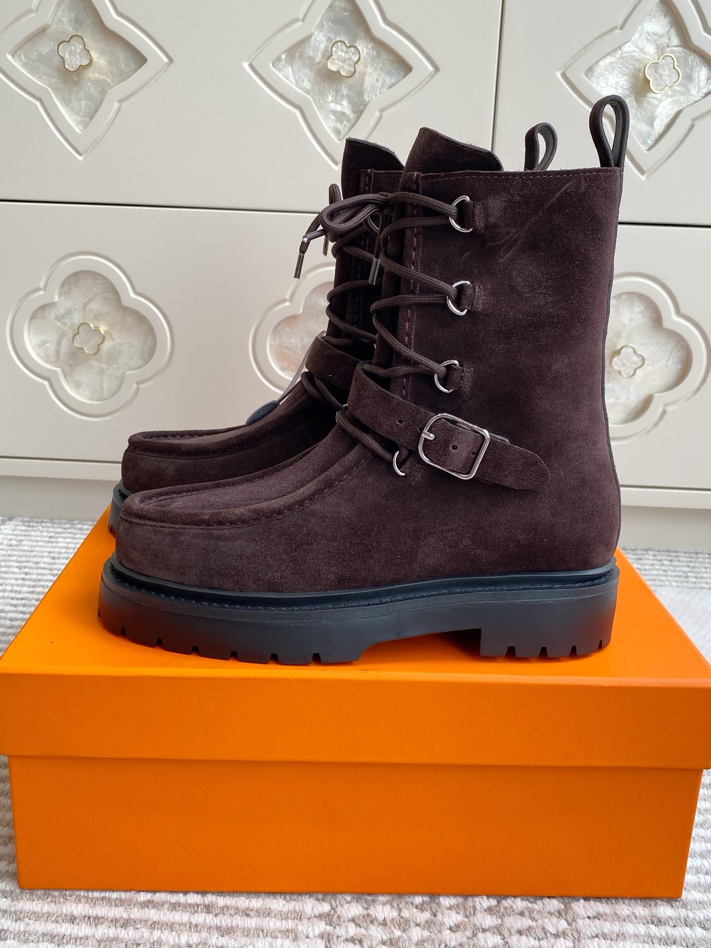 HERMES 25S ANKLE BOOTS IN DARK BROWN SUEDE