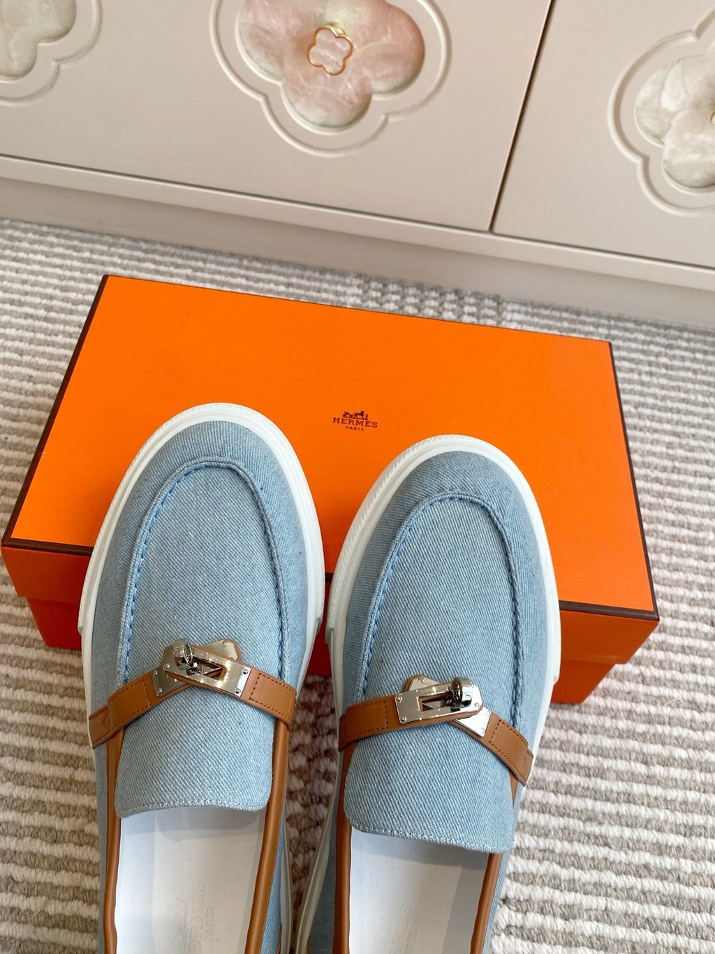 HERMES 25S SLIP-ON IN SKY BLUE CANVAS AND BROWN LAMBSKIN WITH SILVER HARDWARE