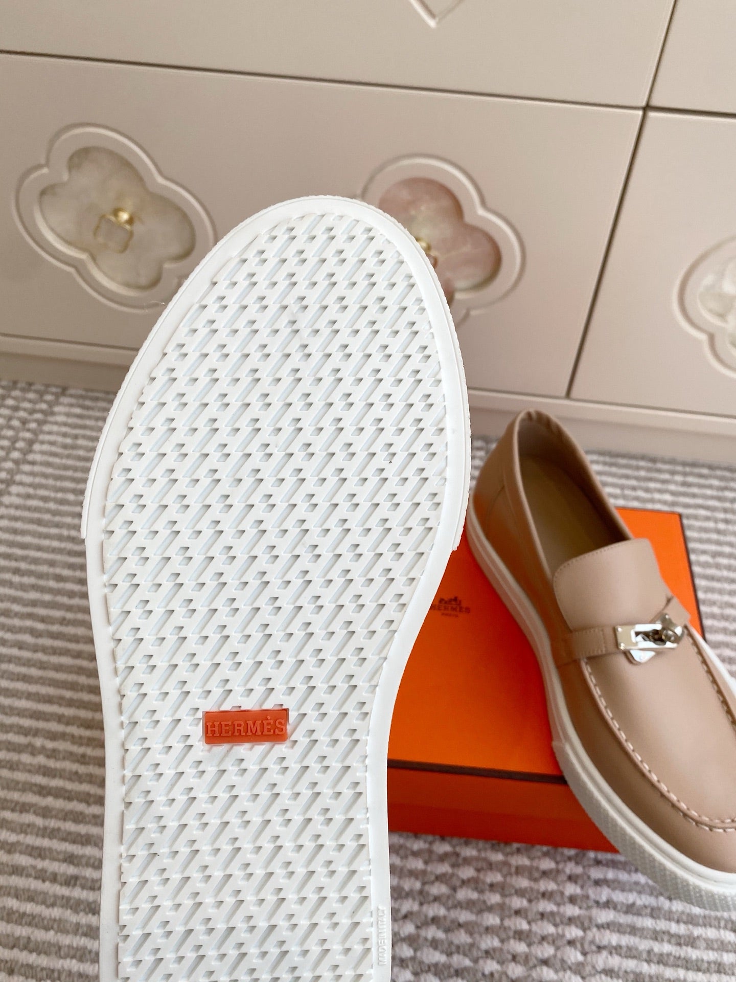 HERMES 25S SLIP-ON IN BEIGE LAMBSKIN WITH SILVER HARDWARE