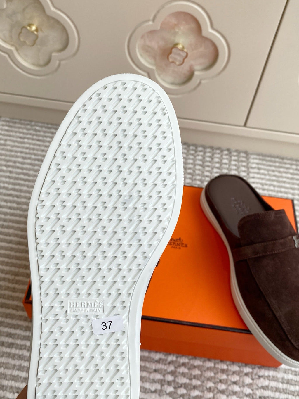 HERMES 25S MULES IN DARK BROWN SUEDE WITH SILVER HARDWARE