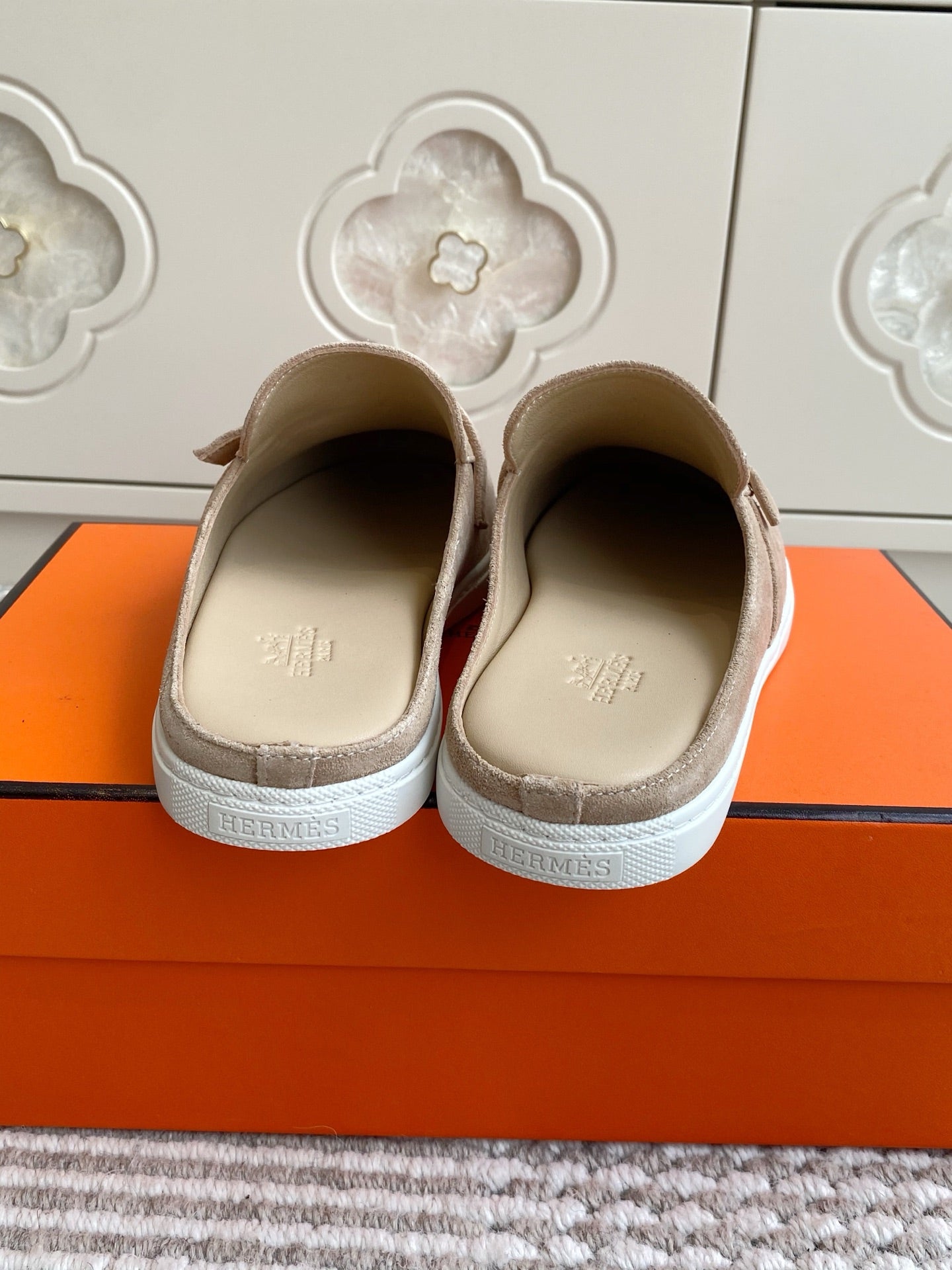 HERMES 25S MULES IN BEIGE SUEDE WITH SILVER HARDWARE