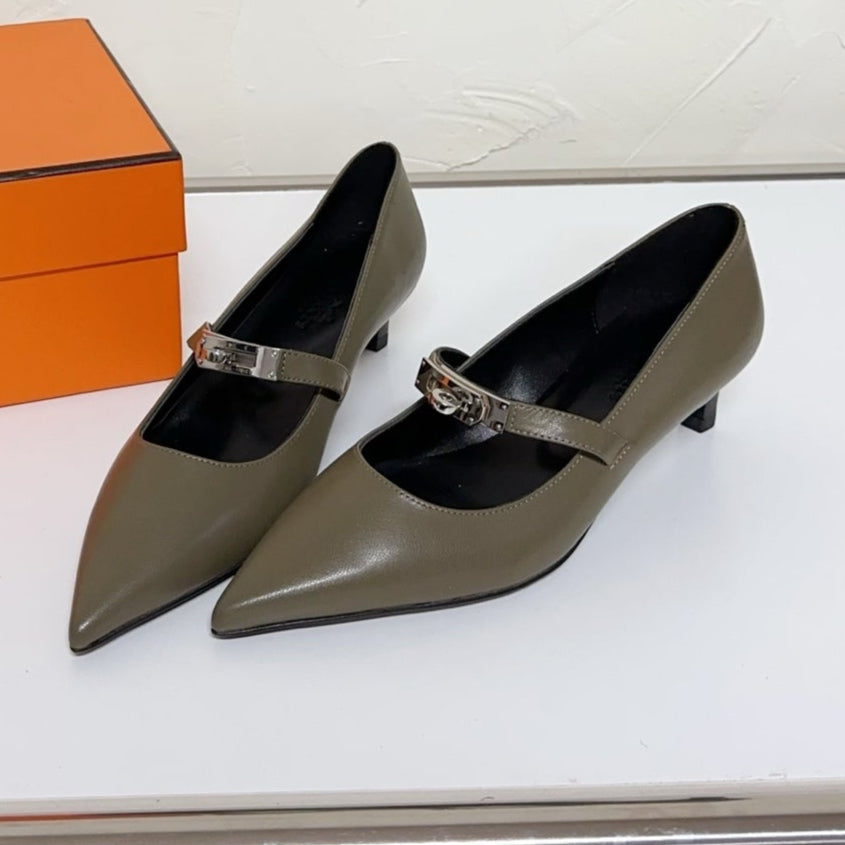 HERMES KIARA FLAT PUMP IN ARMY GREEN CALFSKIN