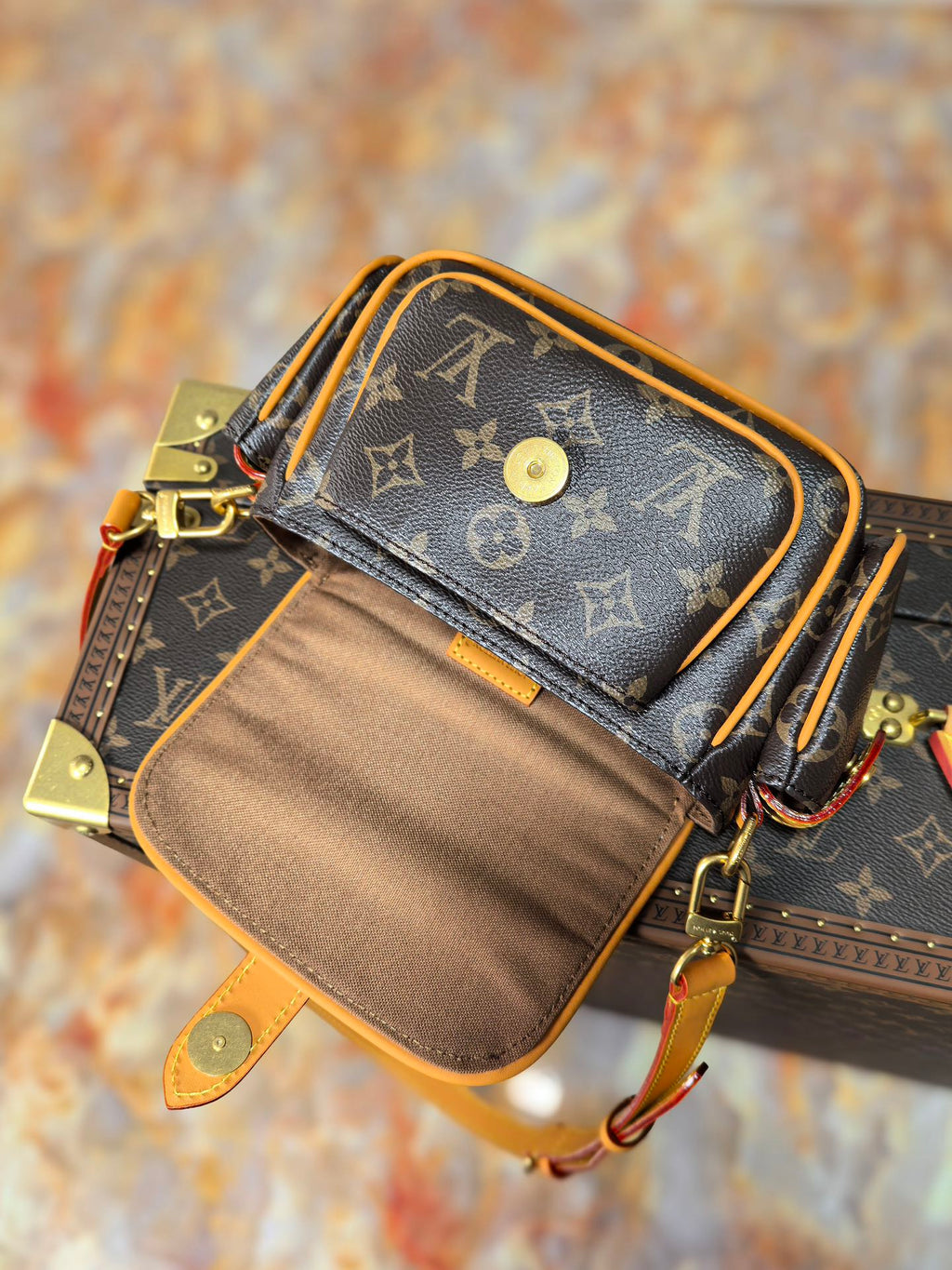 LOUIS VUITTON LV 25S CARGO 23 IN BROWN MONOGRAM CANVAS LEATHER TRIM GOLD HARDWARE