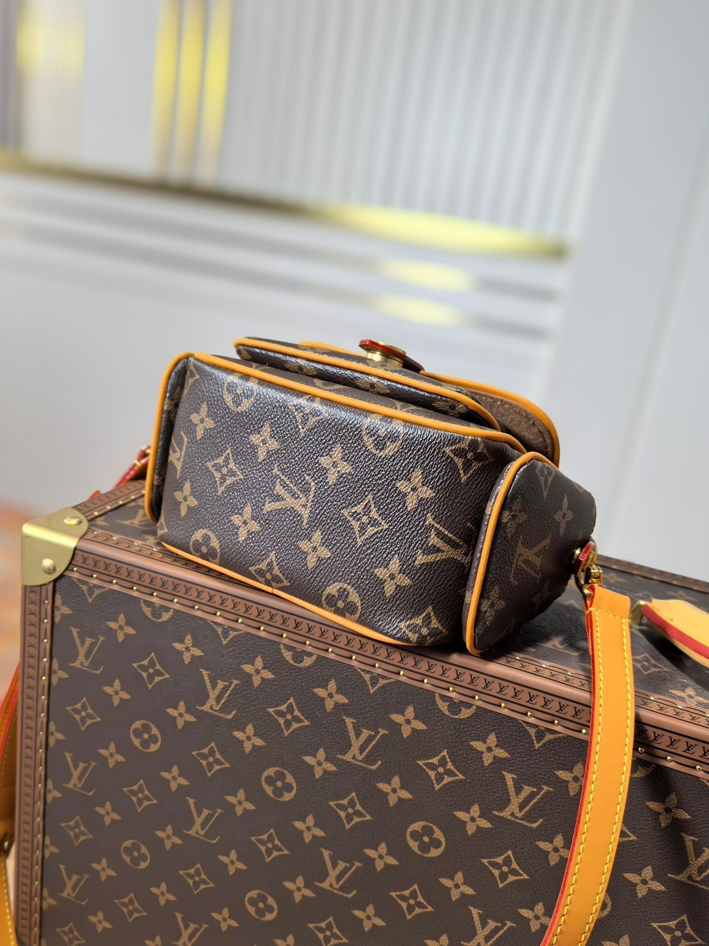LOUIS VUITTON LV 25S CARGO 23 IN BROWN MONOGRAM CANVAS LEATHER TRIM GOLD HARDWARE