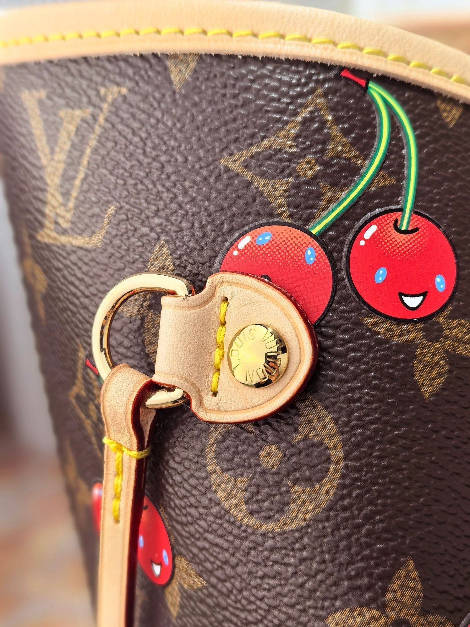 LOUIS VUITTON LV 25S NEVERFULL 31 IN DARK BROWN MONOGRAM CHERRY LEATHER TRIM GOLD HARDWARE