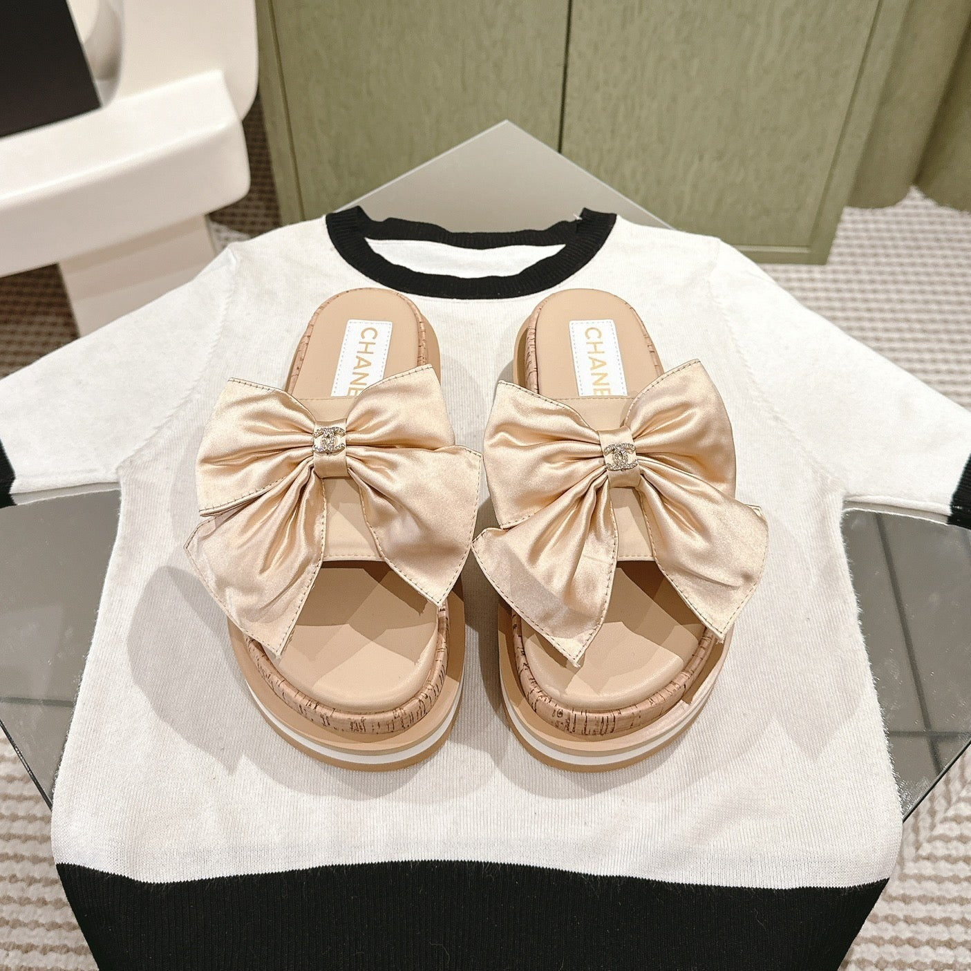CHANEL SLIPPERS WITH SILK BOW IN BEIGE ALMOND COWHIDE