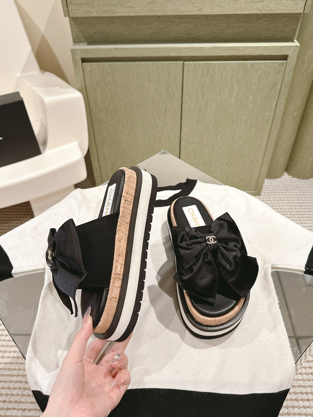 CHANEL SLIPPERS WITH SILK BOW IN BLACK COWHIDE