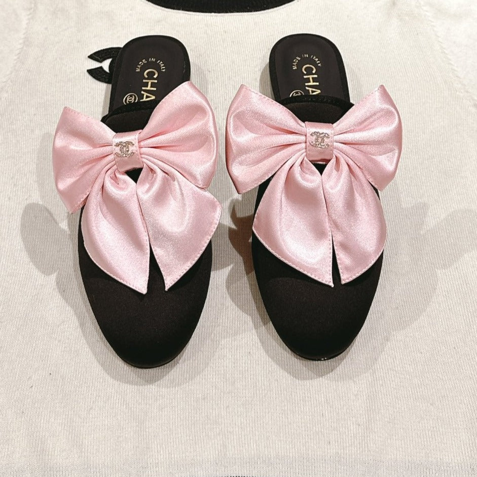 CHANEL MULE WITH SILK LIGHT PINK BOW AND BLACK LAMBSKIN