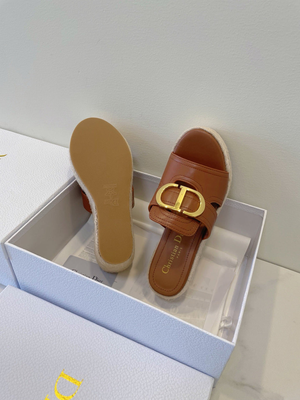 DIOR MONTAIGNE WEDGE SLIDE 95MM IN BROWN CALFSKIN