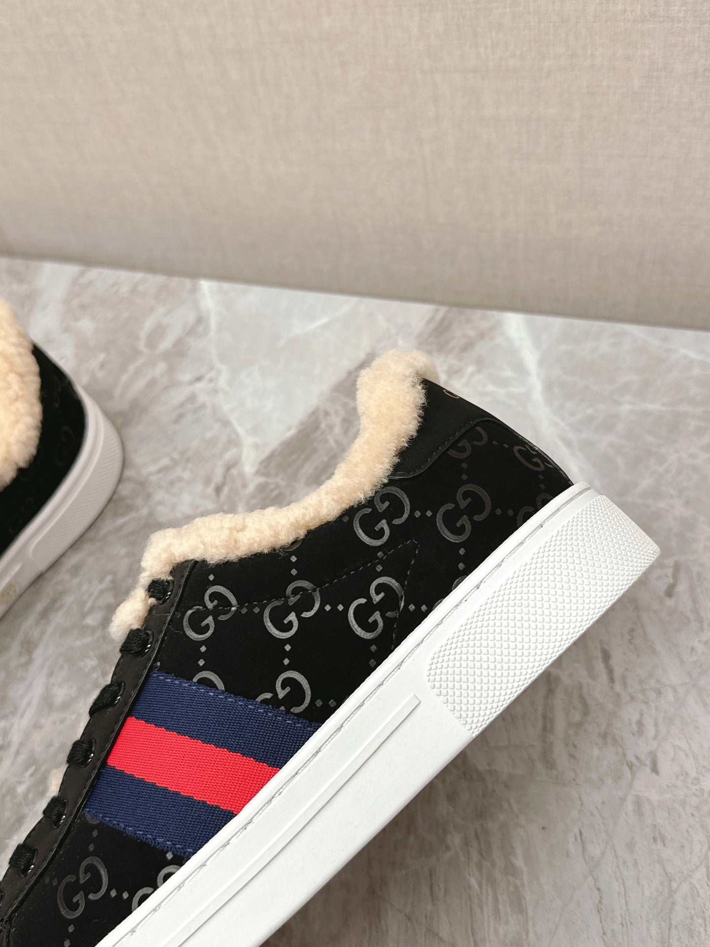 GUCCI ACE SNEAKER WITH WEB IN BLACK EMBOSSED SUEDE AND WOOL LINING