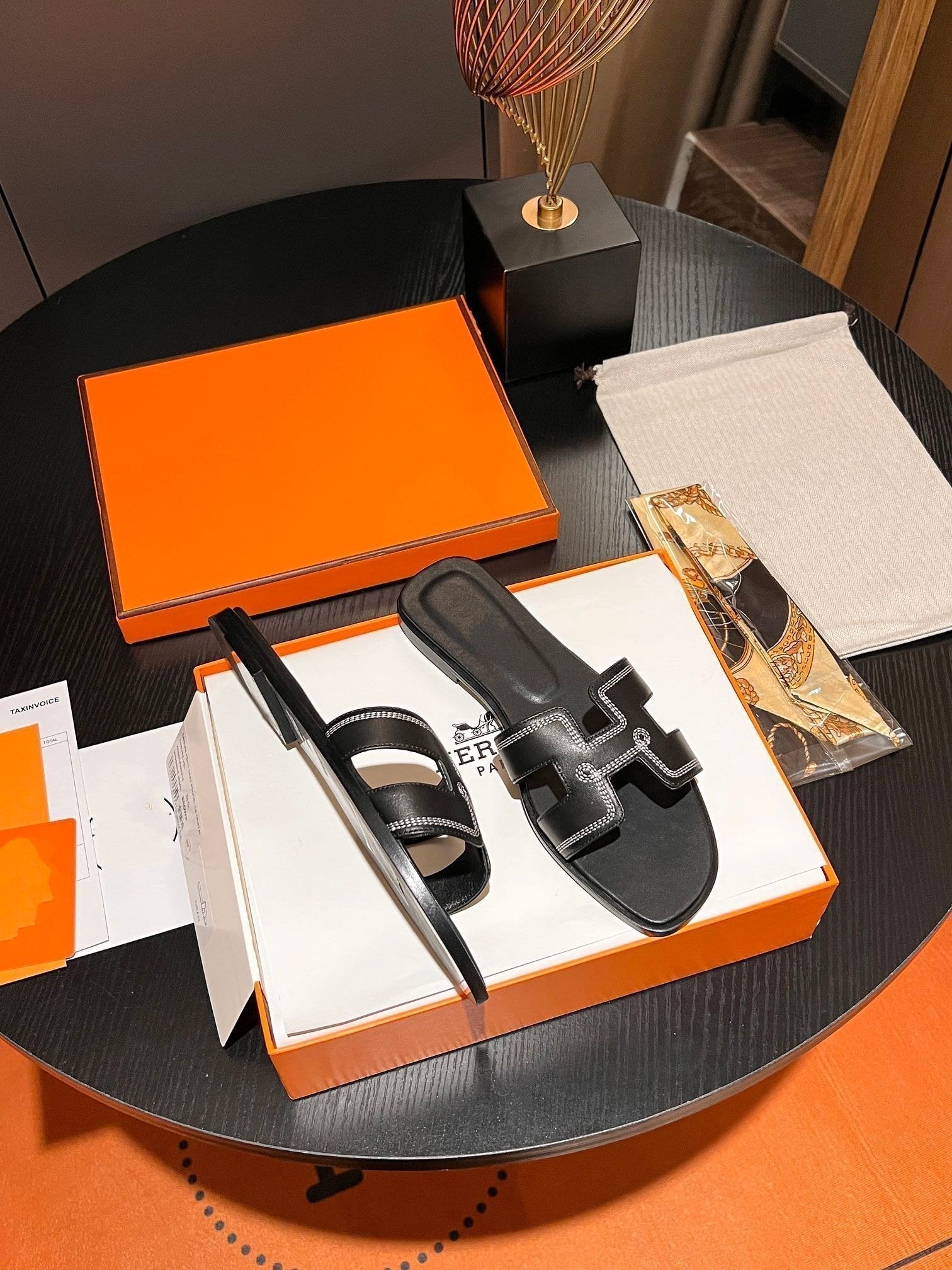 HERMES 0RAN SANDAL Calfskin Black
