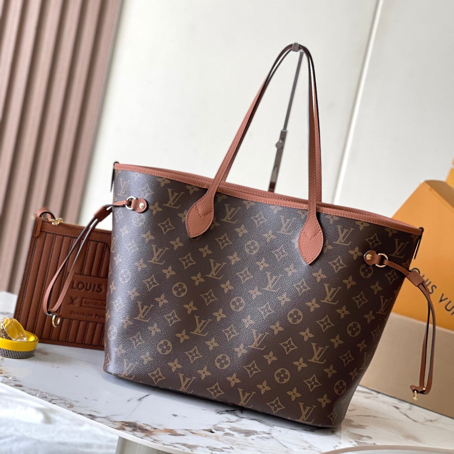 LOUIS VUITTON NEVERFULL INSIDE OUT MM 31 IN BROWN MONOGRAM CANVAS AND CALFSKIN TRIM