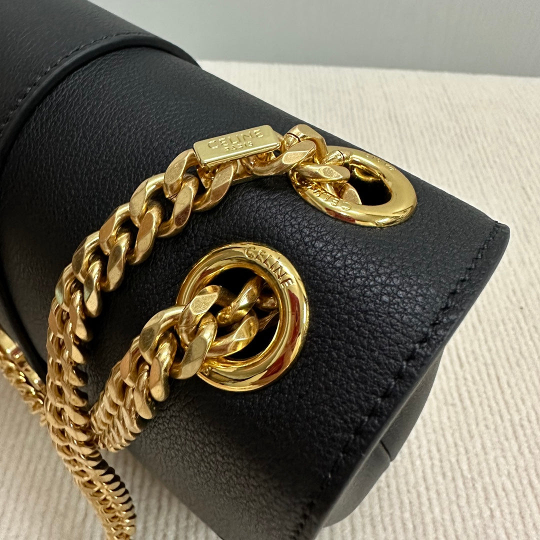 CELINE MEDIUM VICTOIRE BAG 25 IN BLACK SUPPLE CALFSKIN GOLD HARDWARE