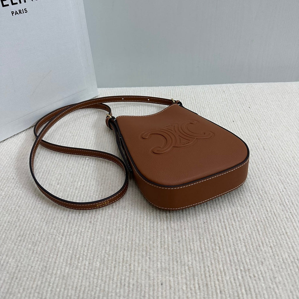 CELINE PHONE POUCH HELOISE 19 IN IRISH COFFEE SUPPLE CALFSKIN