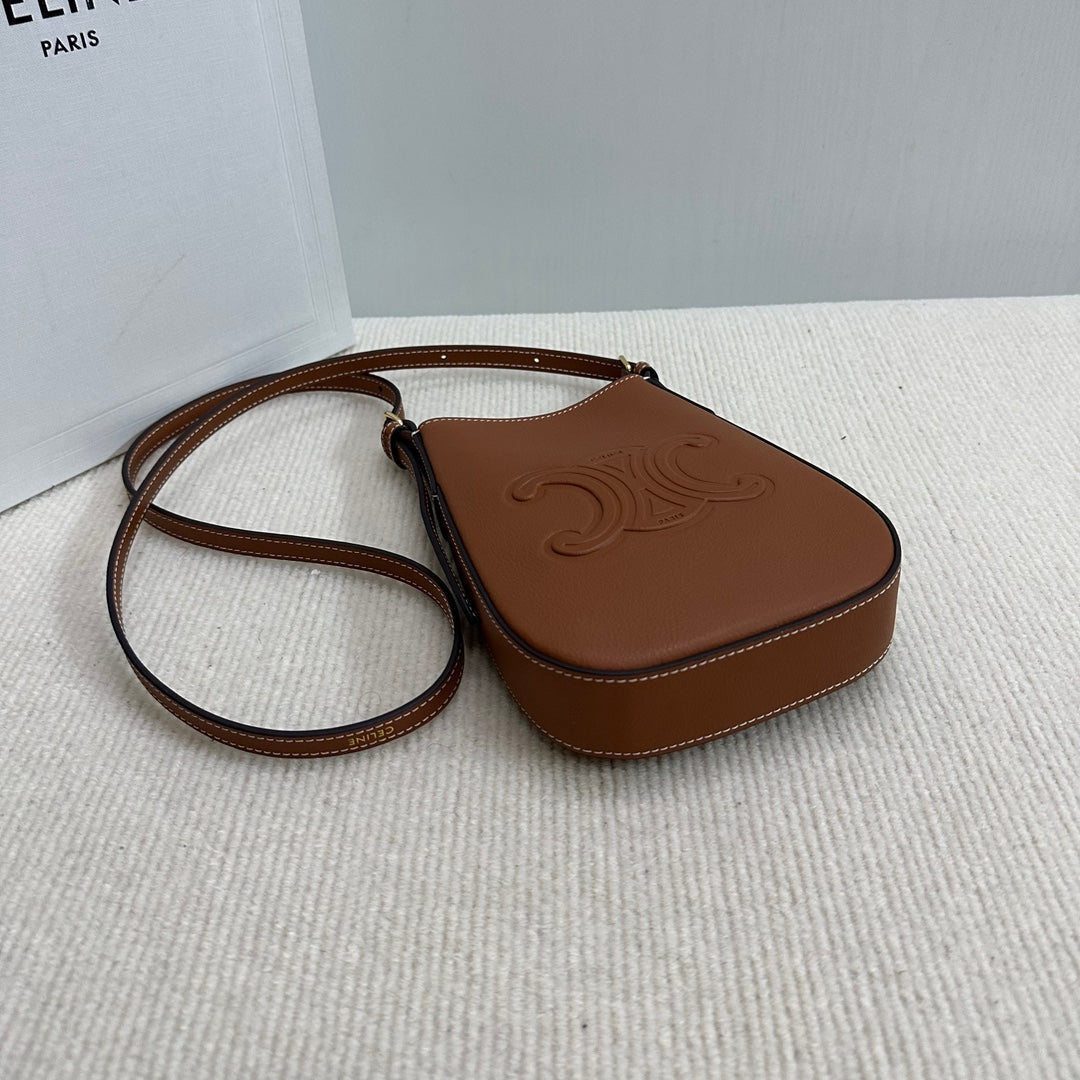 CELINE PHONE POUCH HELOISE 19 IN IRISH COFFEE SUPPLE CALFSKIN