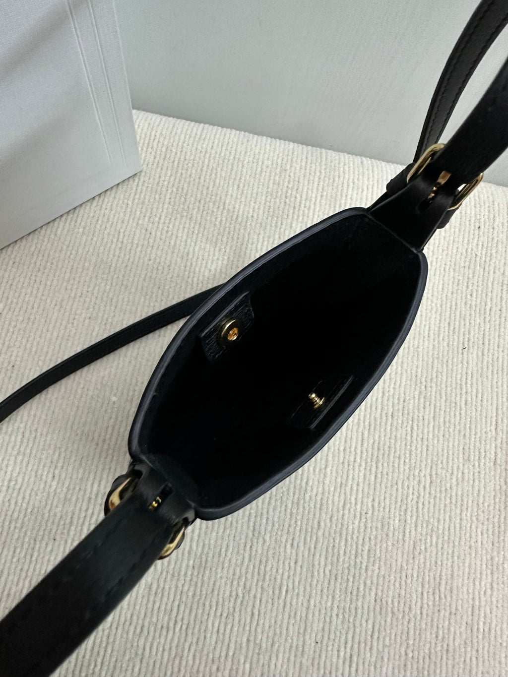 CELINE PHONE POUCH HELOISE 19 IN BLACK SUPPLE CALFSKIN