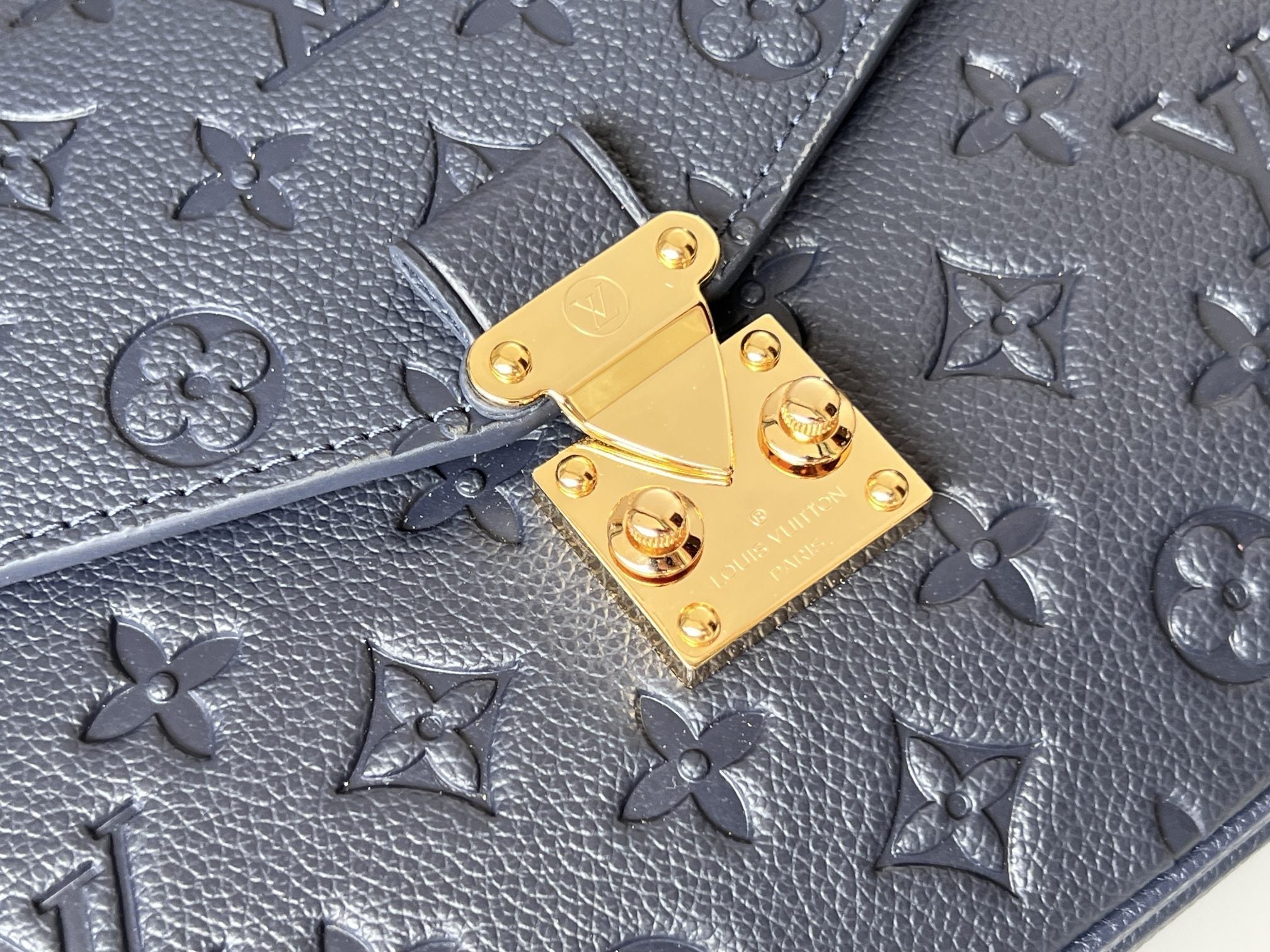 LOUIS VUITTON LV 25S POCHETTE METIS 25 IN DARK BLUE MONOGRAM COATED CANVAS GOLD HARDWARE