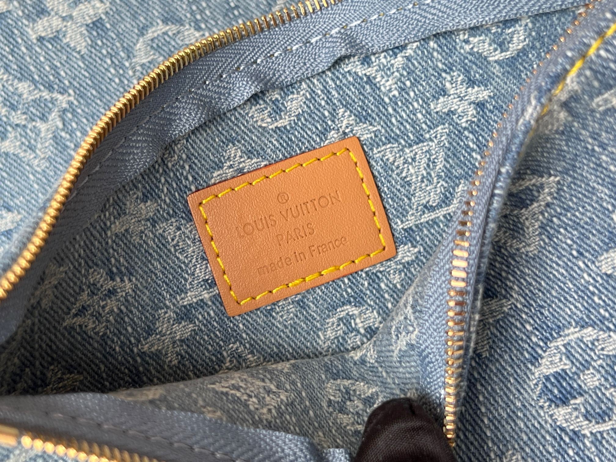 LOUIS VUITTON LV 25S CARRYALL 29 IN LIGHT BLUE DENIM MONOGRAM LEATHER TRIM