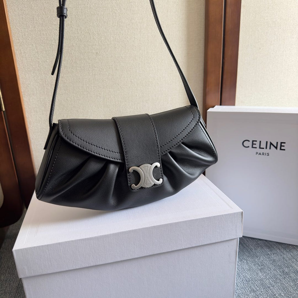 CELINE TEEN POLLY 29 IN BLACK CALFSKIN SILVER HARDWARE
