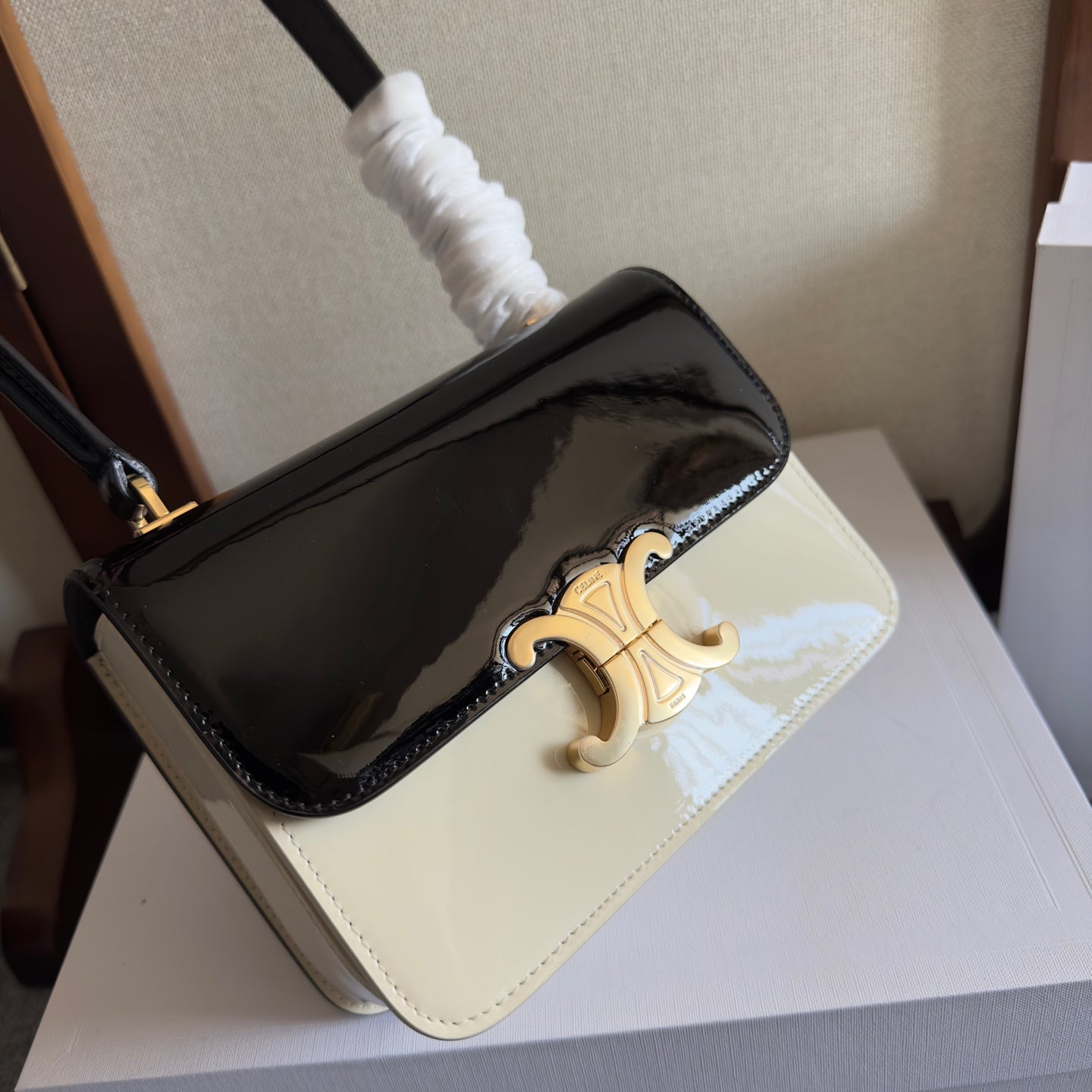CELINE TEEN GARANCE BAG 18 IN BLACK AND WHITE PATENT CALFSKIN