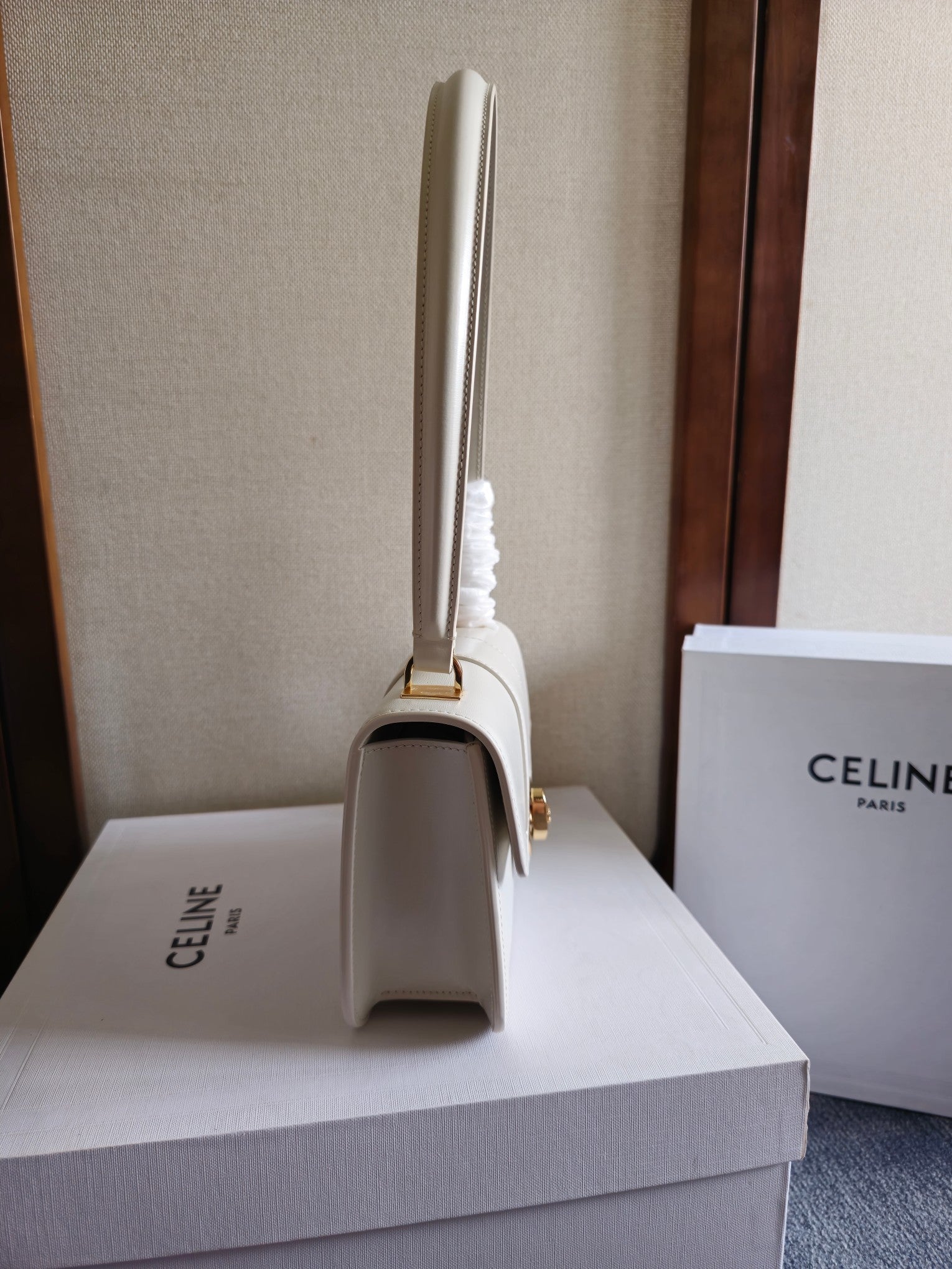 CELINE JOSEPHINE BAG 18.5 IN WHITE PATENT CALFSKIN