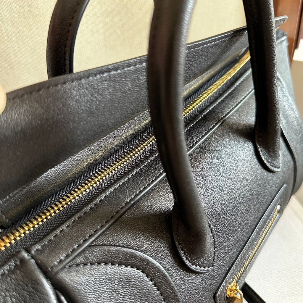 CELINE 25S NEW LUGGAGE 36MM IN BLACK CALFSKIN GOLD HARDWARE