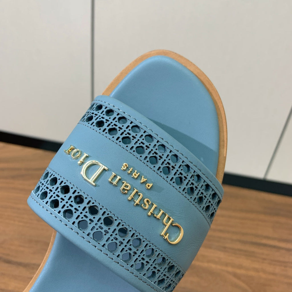 DIOR DWAY CERULEAN BLUE CALFSKIN AND GOLD LOGO