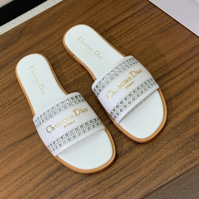 DIOR DWAY WHITE CALFSKIN AND GOLD LOGO