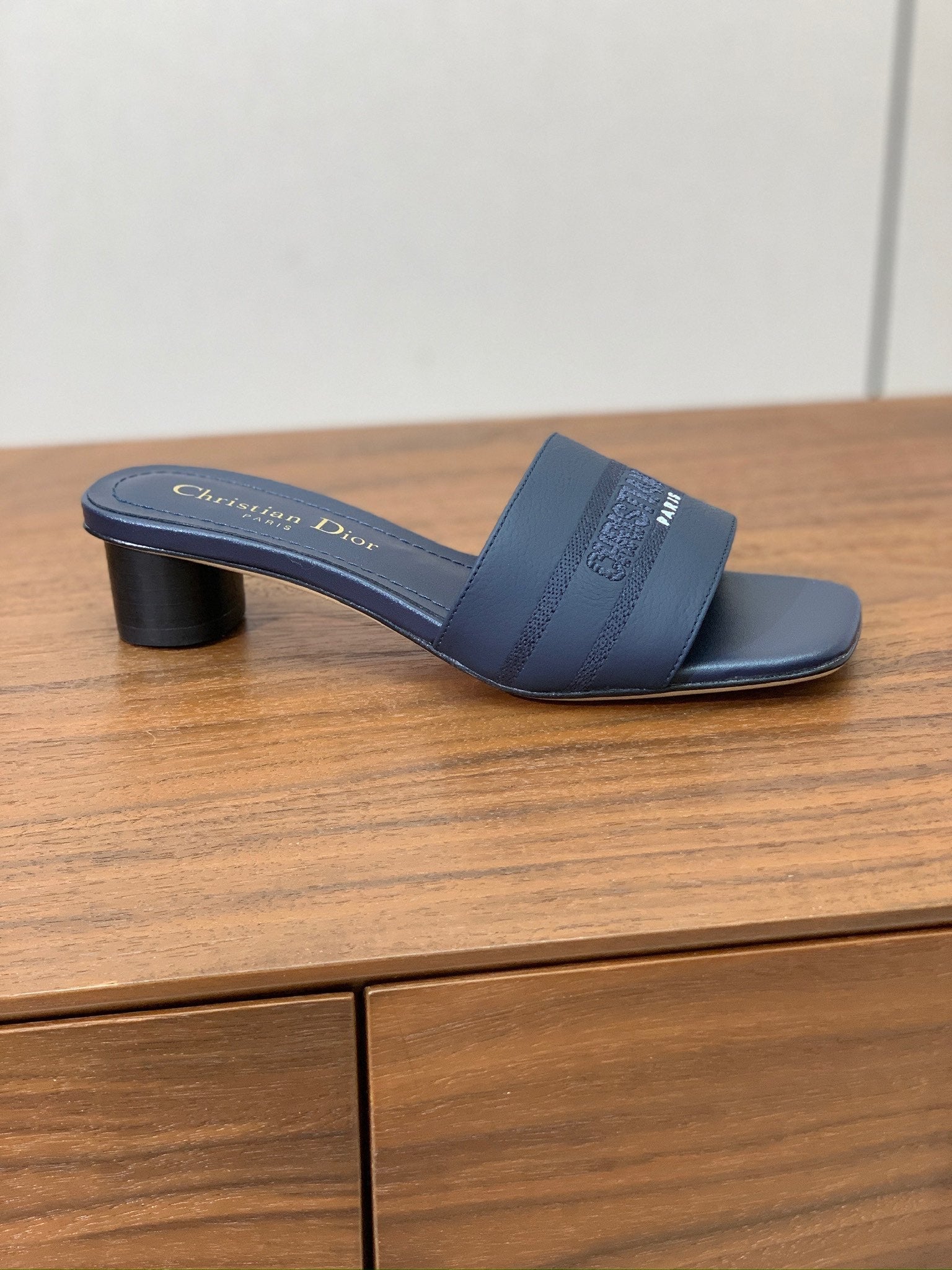 DIOR 25S HIGH-HEEL SANDALS 40 MM IN DEEP NAVY BLUE CALFSKIN