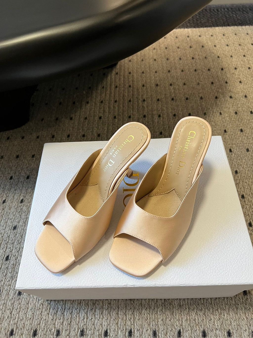DIOR CD TRIBALES PUMPS IN BEIGE SATIN AND CALFSKIN