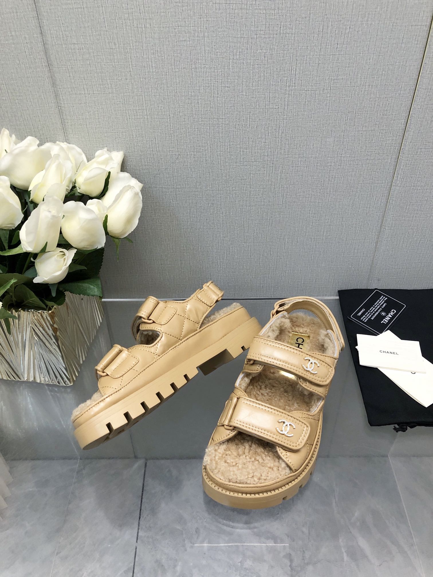 CHANEL DAD SANDAL YELLOW CREAM LAMBSKIN