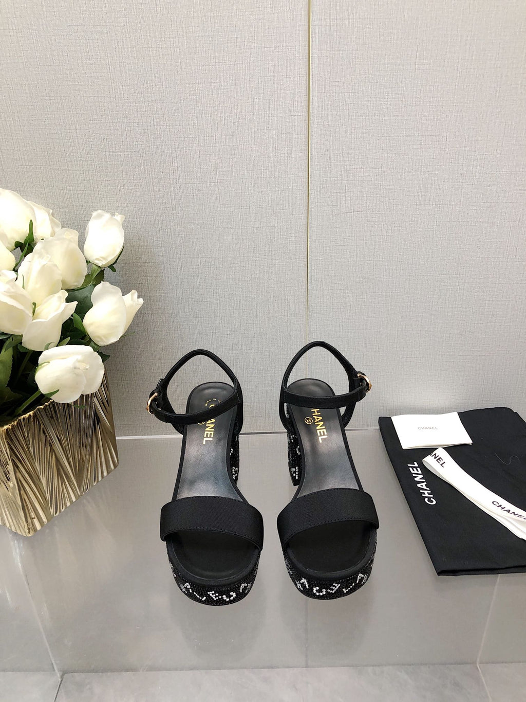 CHANEL BLOCK HEEL WITH CRYSTAL 9 CM SANDAL IN BLACK FABRIC