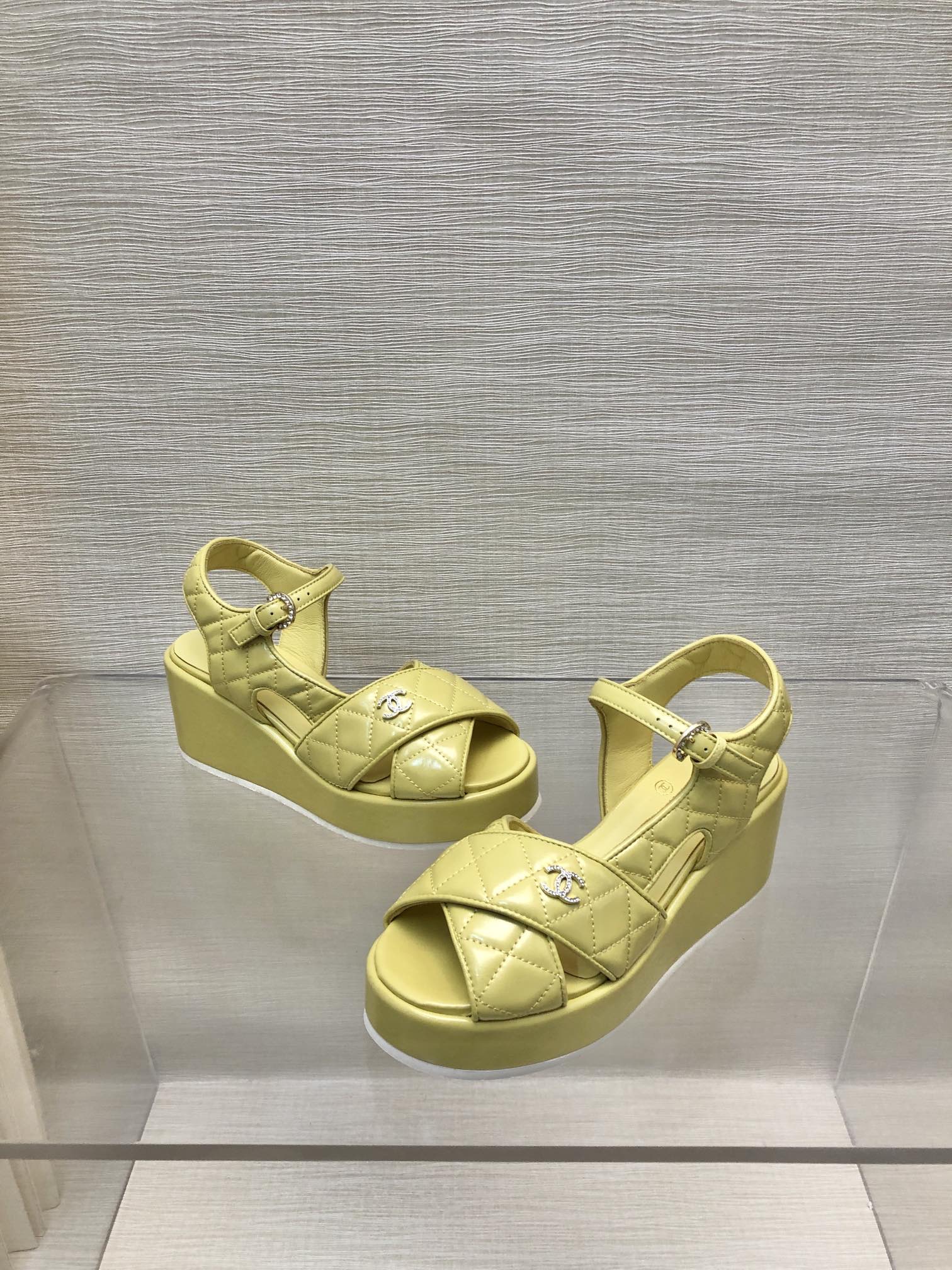 CHANEL WEDGE SANDALS IN YELLOW CREAM CALFSKIN