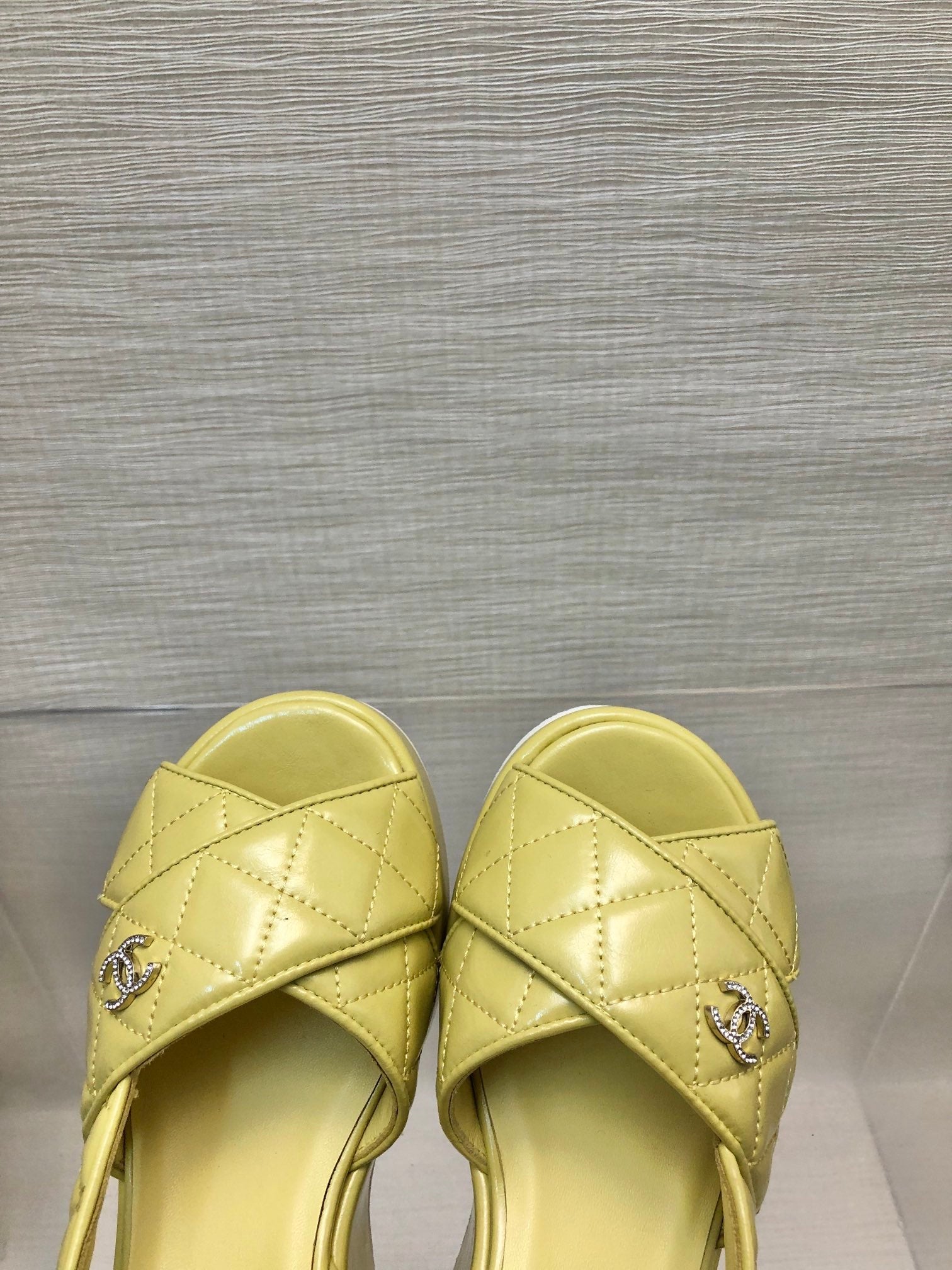CHANEL WEDGE SANDALS IN YELLOW CREAM CALFSKIN