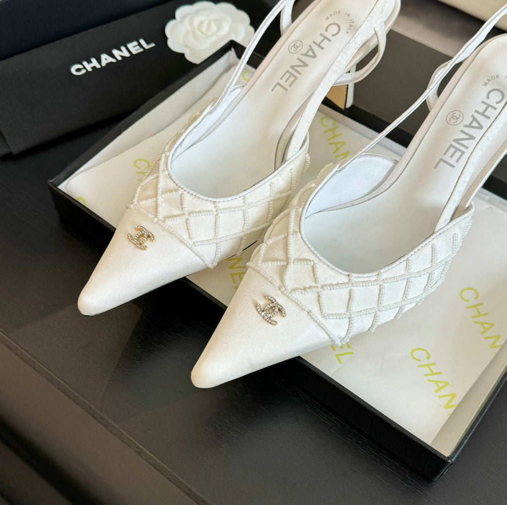 CHANEL POINTED SLINGBACK MID HEELS WHITE LAMBSKIN