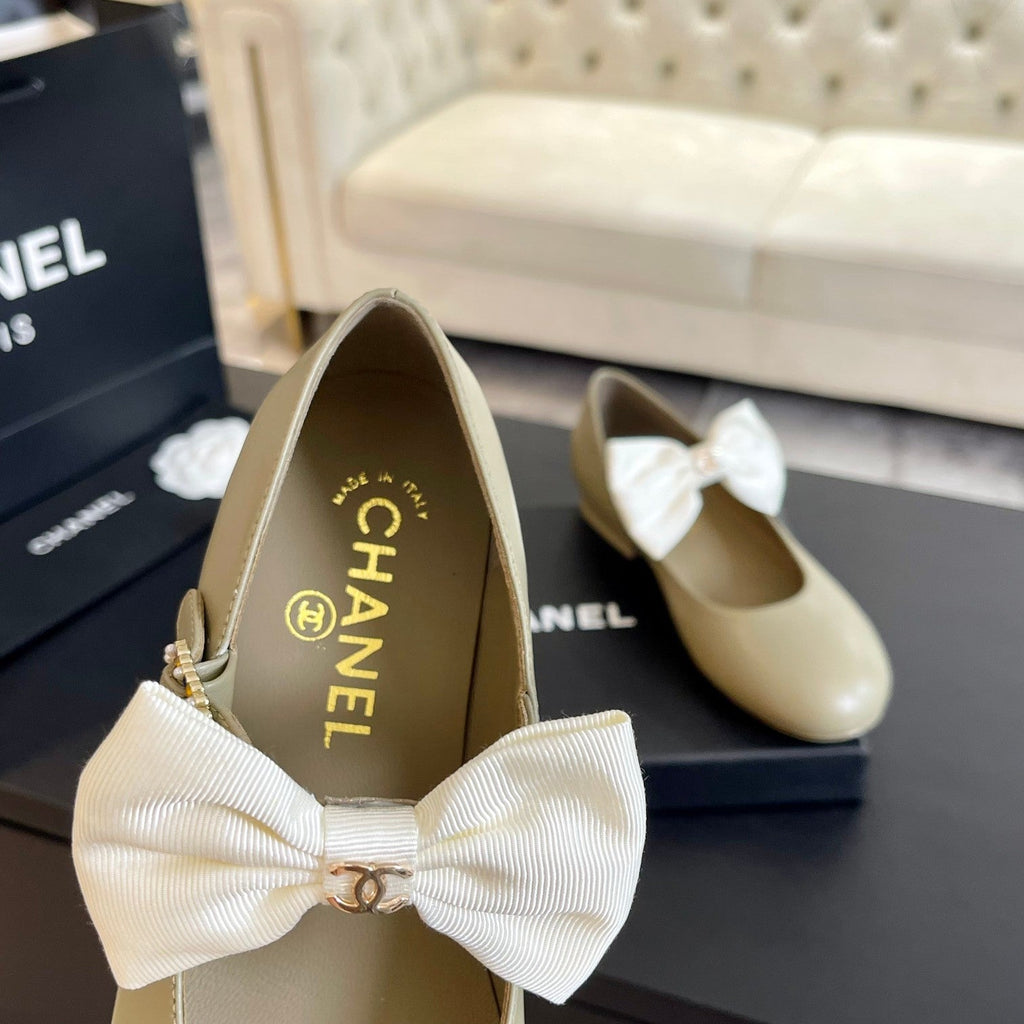 CHANEL BALLET FLAT ECRU BEIGE LAMBSKIN WITH WHITE BOW