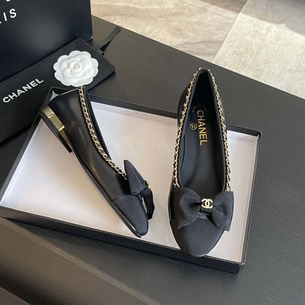 CHANEL BALLET FLAT BLACK CALFSKIN AND FABRIC