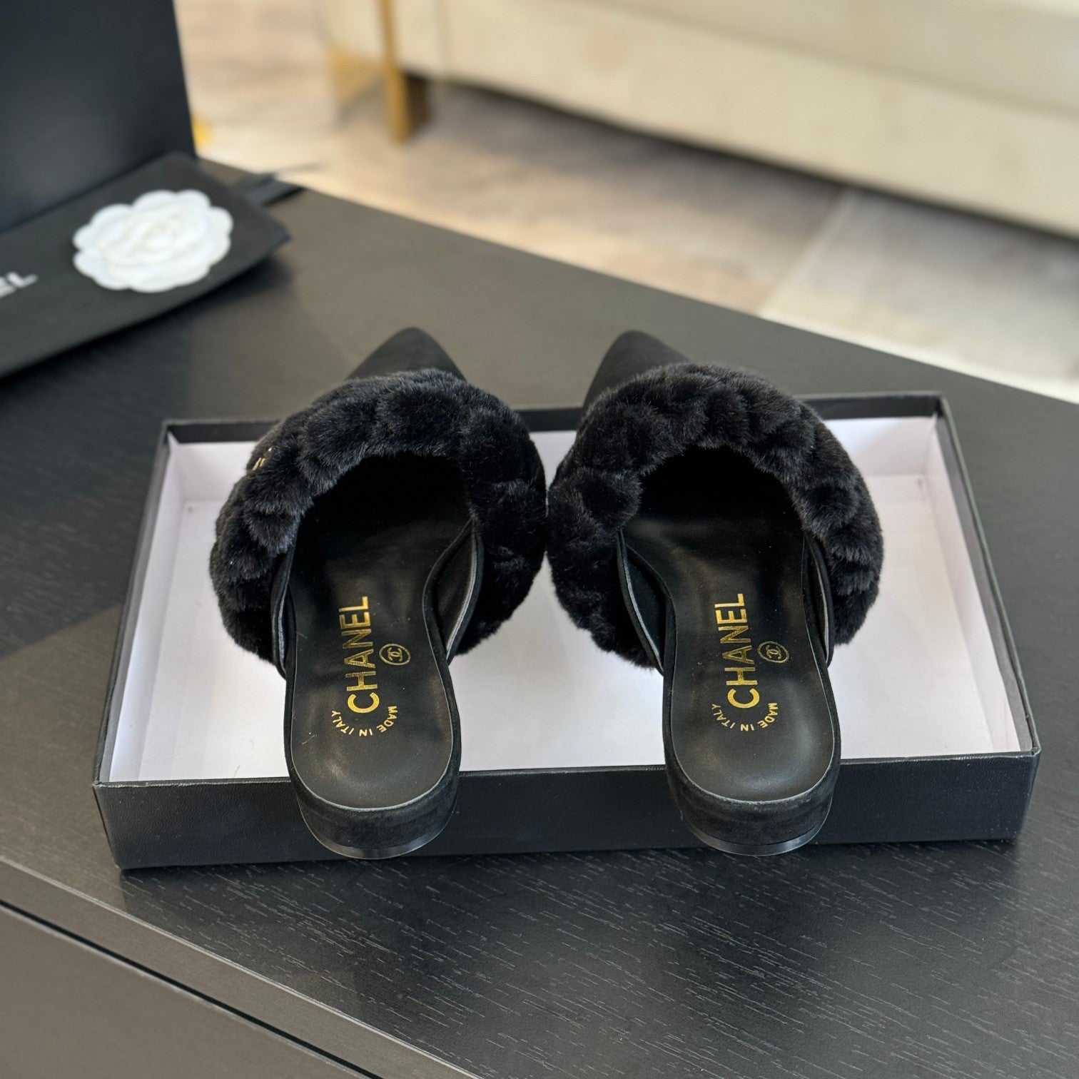 CHANEL MULE IN BLACK SMOOTH FLEECE WITH GOLD HARDWARE