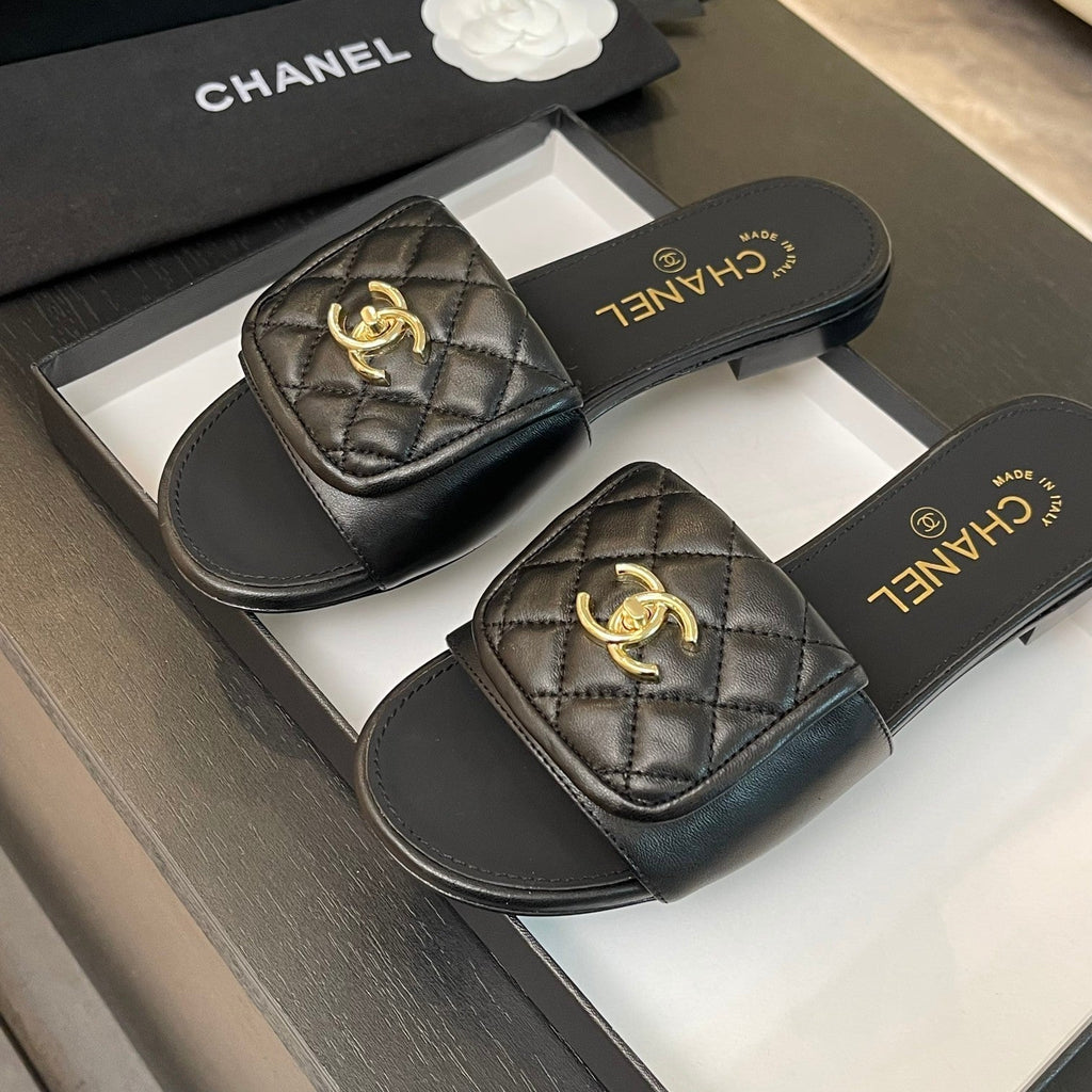 CHANEL FLAT MULE IN BLACK LAMBSKIN