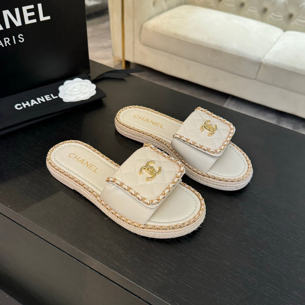 CHANEL Logo Mule Sandal 20mm White Lambskin 183980