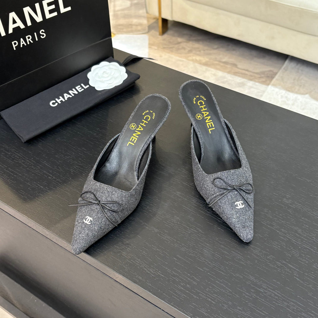 CHANEL HIGH HEEL MULE 65 MM IN MOUSE GRAY FELT COTH