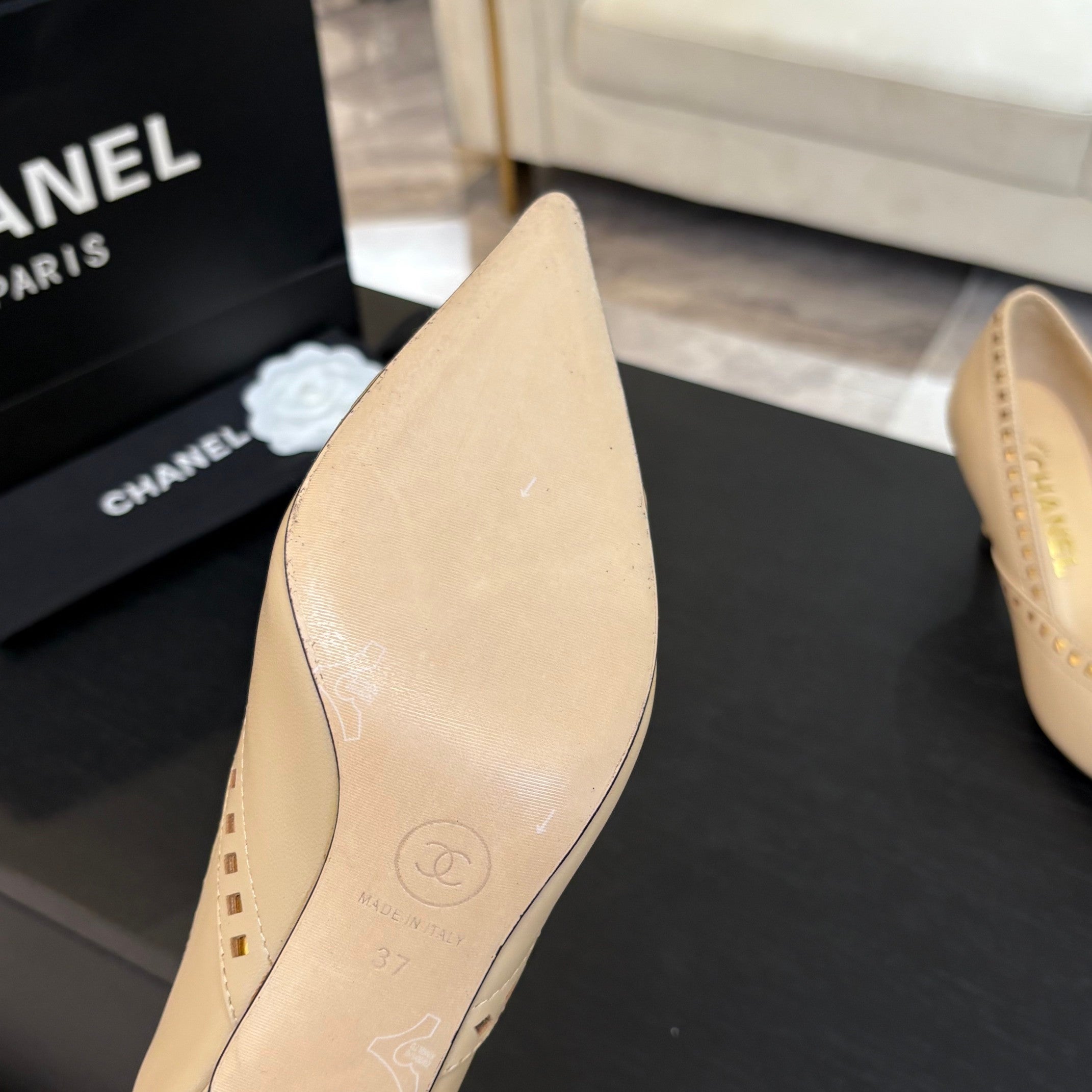 CHANEL HIGH HEEL PUMP 65 MM IN FLAX YELLOW LAMBSKIN