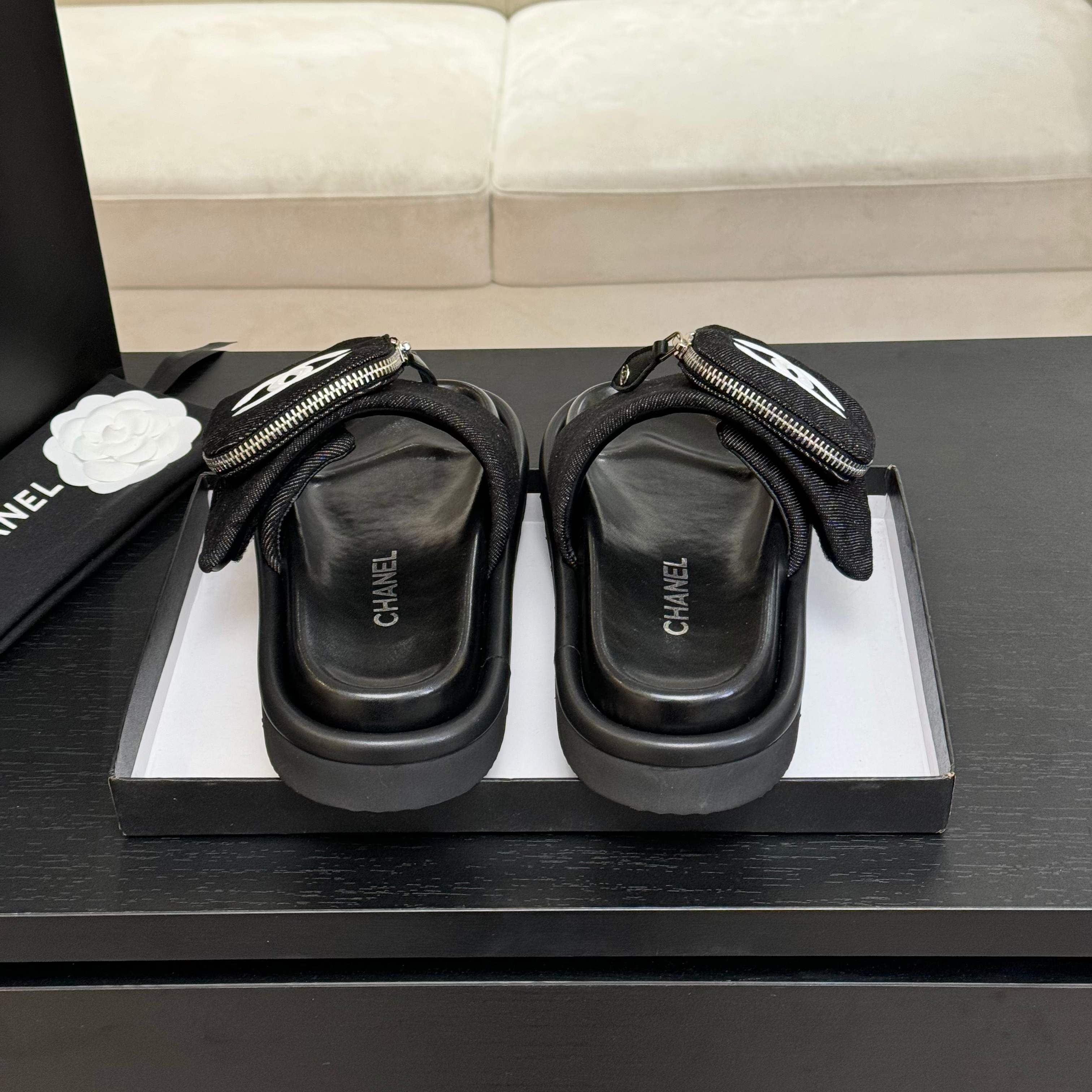 CHANEL SLIDE IN BLACK DENIM FABRIC 45 MM